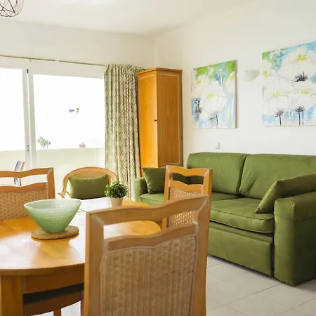 Benalbeach Sea Front Apartment
